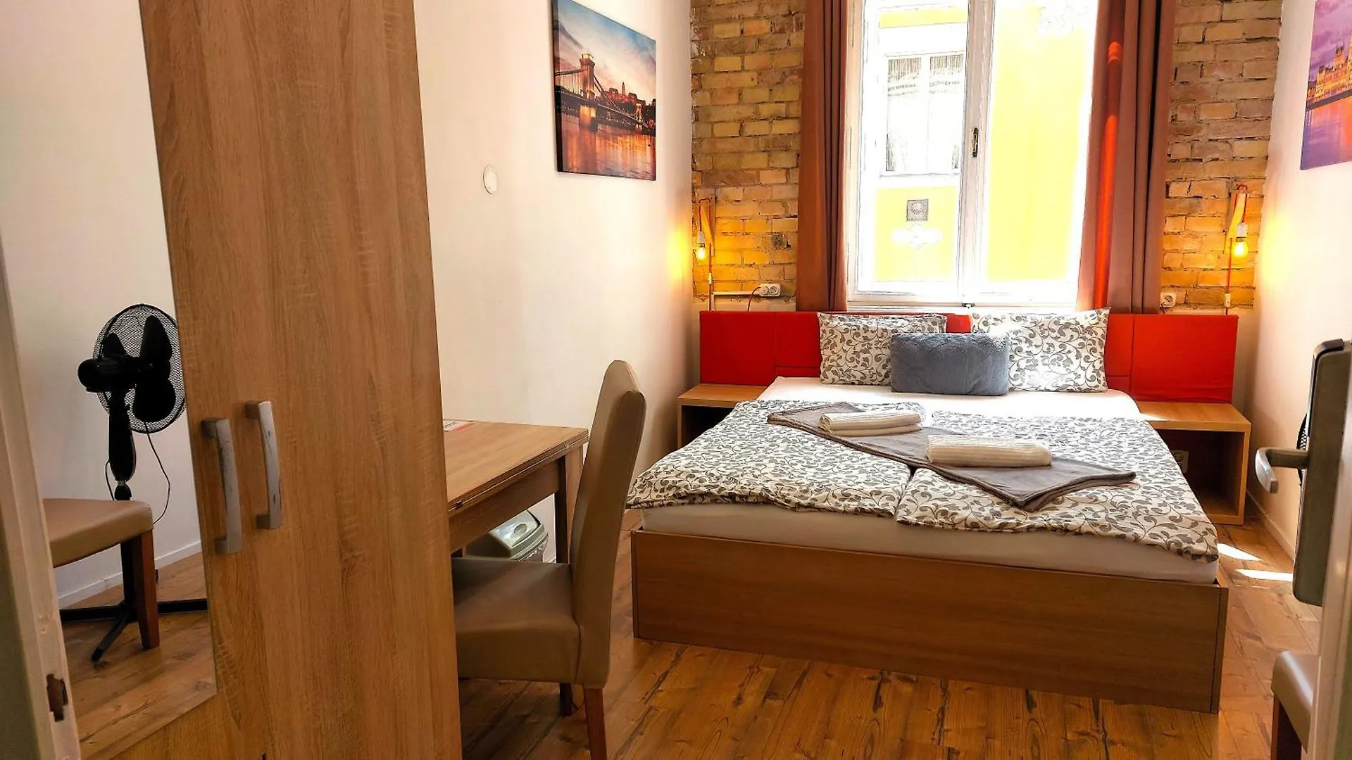 Goodmo Budapest Smart Rooms 0*,