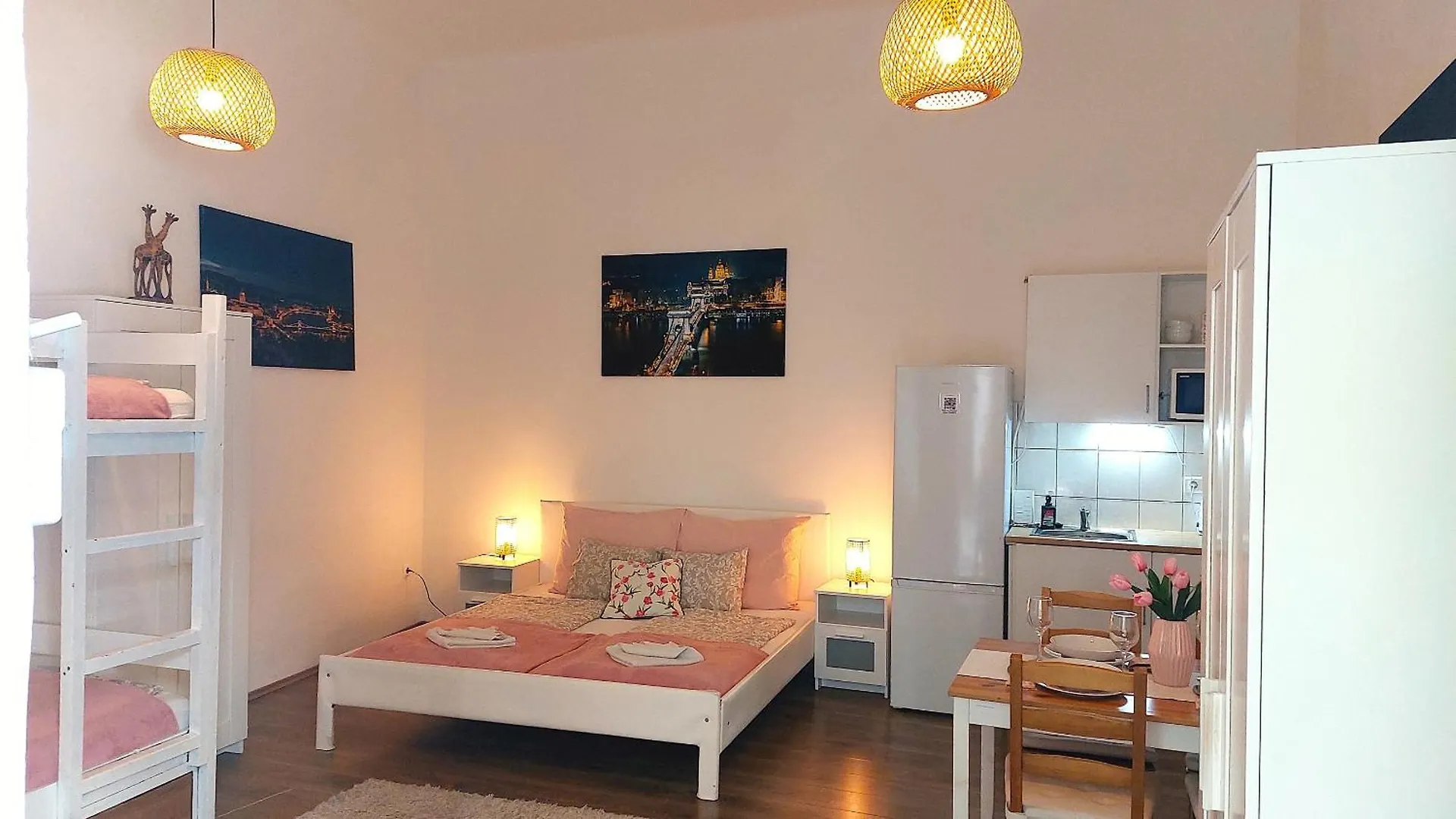 بيت شباب Goodmo Budapest Smart Rooms