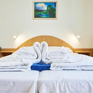 nimrd-vendghz.hotels-hajduszoboszlo-hungary.com/