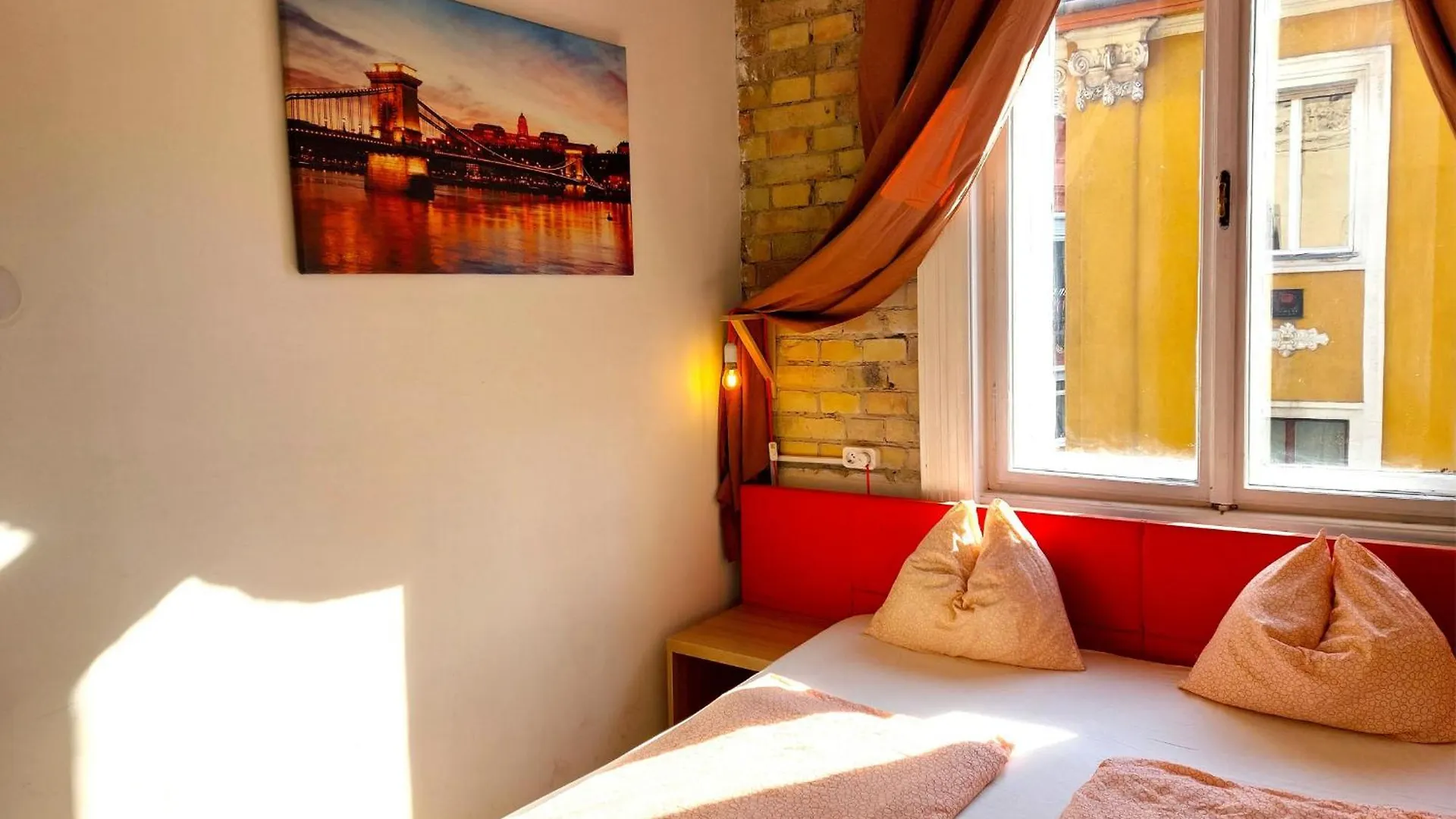 Goodmo Budapest Smart Rooms Hostal