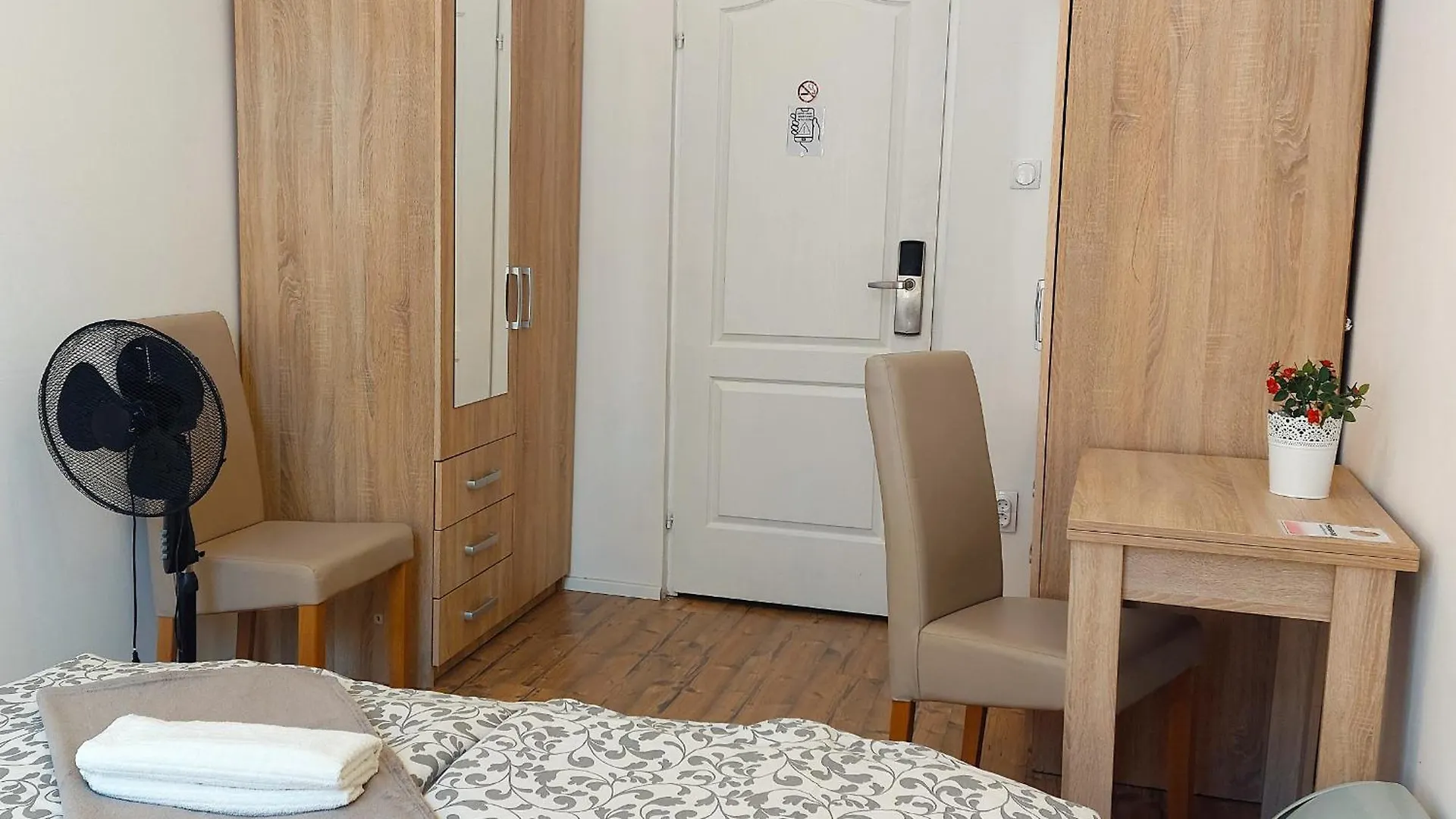 Hostel Goodmo Budapest Smart Rooms