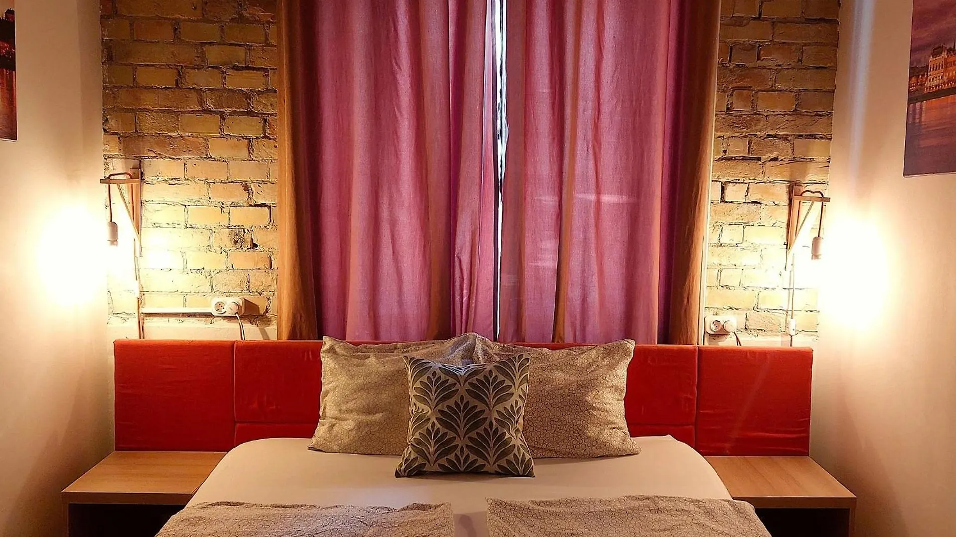 Goodmo Budapest Smart Rooms & Suits & Aparts