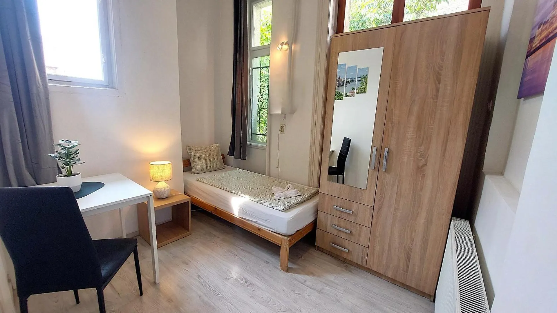 Goodmo Budapest Smart Rooms & Suits & Aparts 0*,
